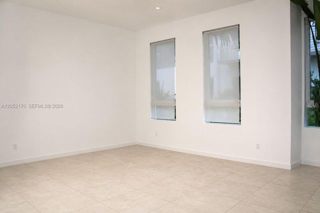9151 NW 33rd Street, Doral, FL 33172