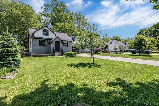 245 N Ellicott St, Amherst, NY 14221
