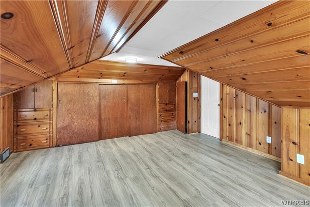 245 N Ellicott St, Amherst, NY 14221