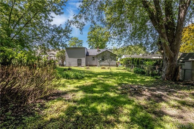 245 N Ellicott St, Amherst, NY 14221