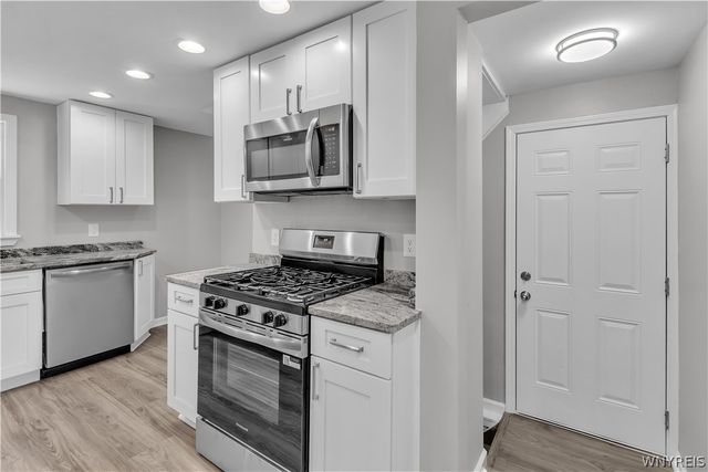 245 N Ellicott St, Amherst, NY 14221