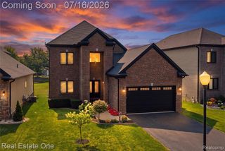 10641 Lone Oak Circle, Grand Blanc, MI 48439
