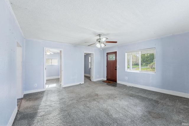 414 E High Street, Garrett, IN 46738
