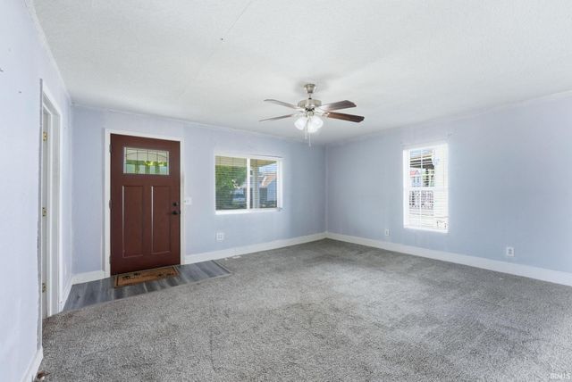 414 E High Street, Garrett, IN 46738