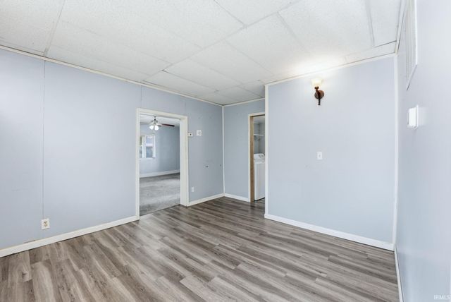 414 E High Street, Garrett, IN 46738