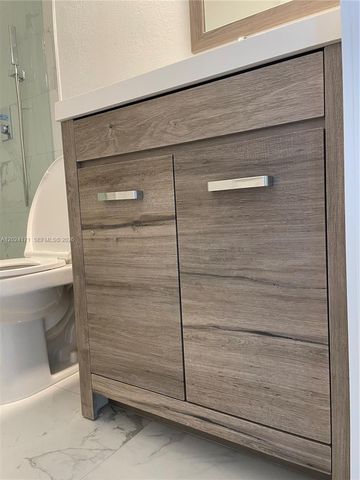 6960 NW 177th St N103, Hialeah, FL 33015