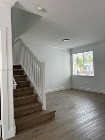 6960 NW 177th St N103, Hialeah, FL 33015