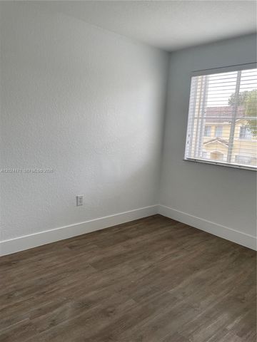 6960 NW 177th St N103, Hialeah, FL 33015