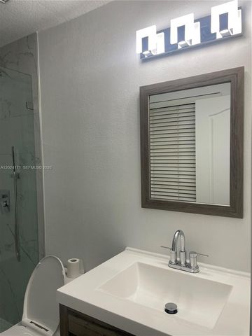 6960 NW 177th St N103, Hialeah, FL 33015