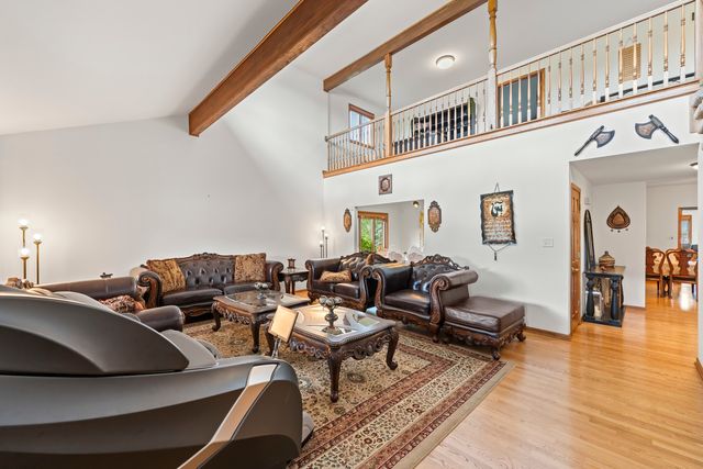 8036 Highfield Court, Tinley Park, IL 60487