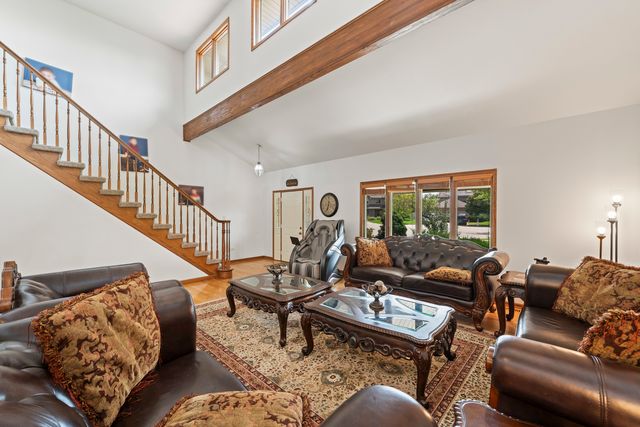 8036 Highfield Court, Tinley Park, IL 60487