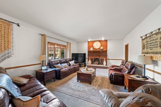 8036 Highfield Court, Tinley Park, IL 60487