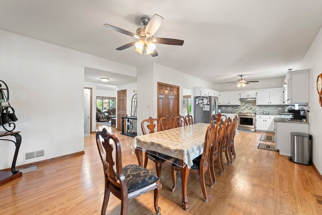 8036 Highfield Court, Tinley Park, IL 60487