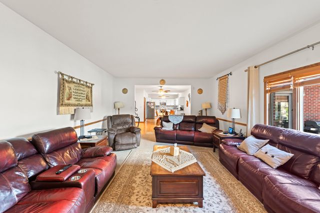 8036 Highfield Court, Tinley Park, IL 60487