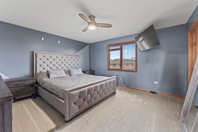 8036 Highfield Court, Tinley Park, IL 60487