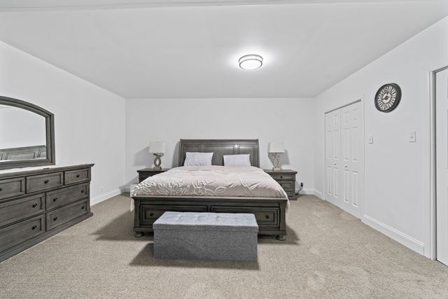 8036 Highfield Court, Tinley Park, IL 60487