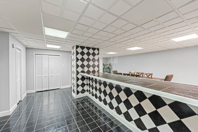 8036 Highfield Court, Tinley Park, IL 60487