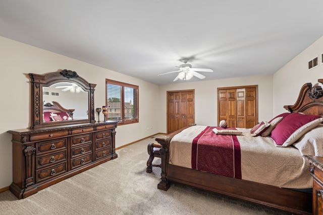 8036 Highfield Court, Tinley Park, IL 60487