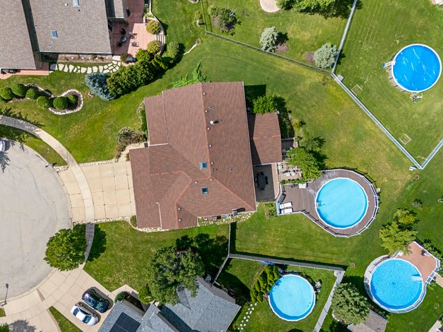 8036 Highfield Court, Tinley Park, IL 60487