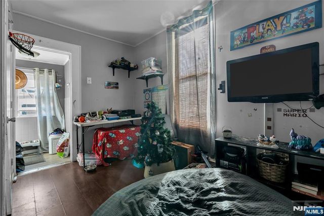 357 11th Street, Newark, NJ 07107