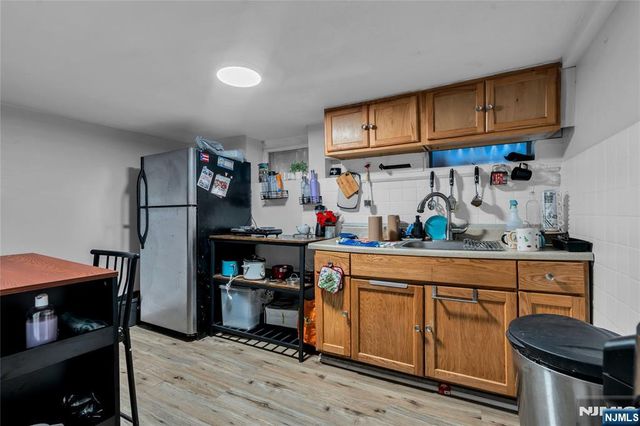 357 11th Street, Newark, NJ 07107