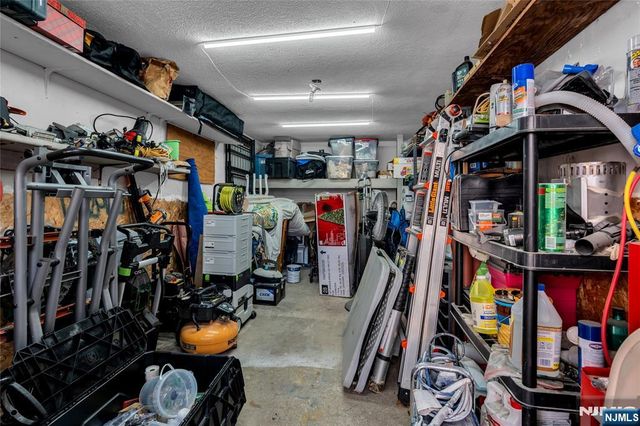 357 11th Street, Newark, NJ 07107