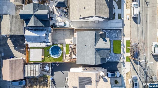 357 11th Street, Newark, NJ 07107