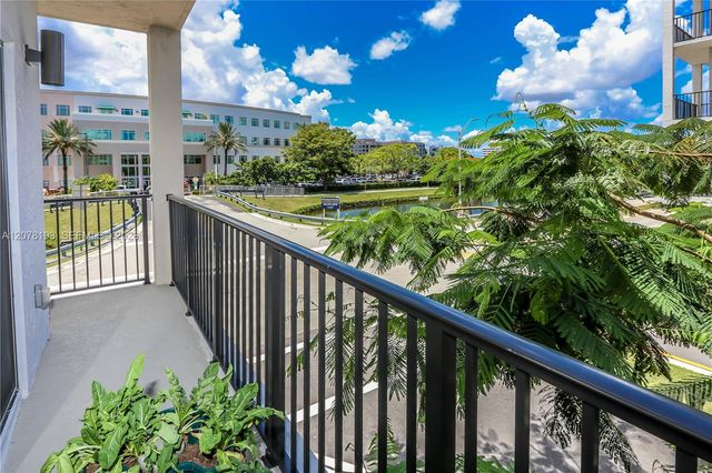 8265 NW 41st Street C-206, Doral, FL 33166