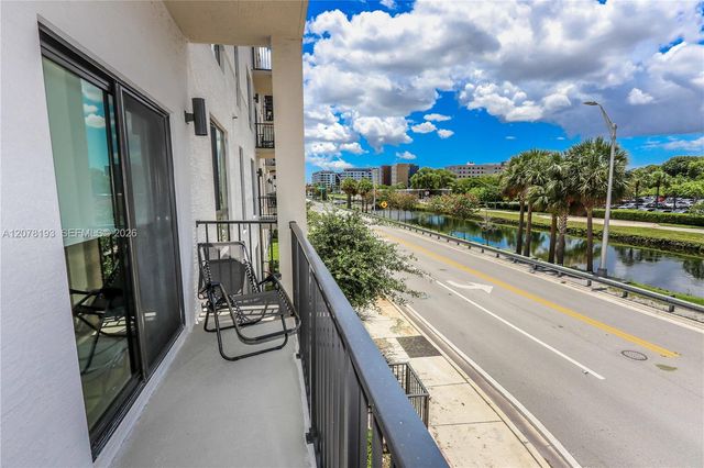 8265 NW 41st Street C-206, Doral, FL 33166