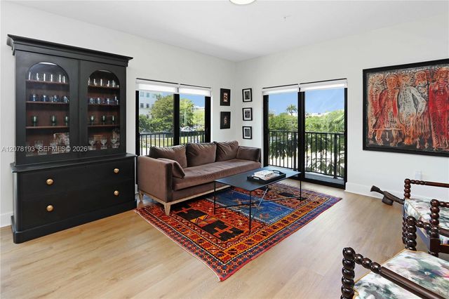 8265 NW 41st Street C-206, Doral, FL 33166