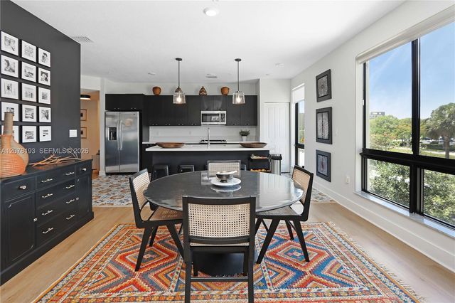 8265 NW 41st Street C-206, Doral, FL 33166