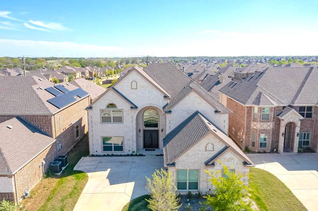 422 Crestview Drive, Midlothian, TX 76065