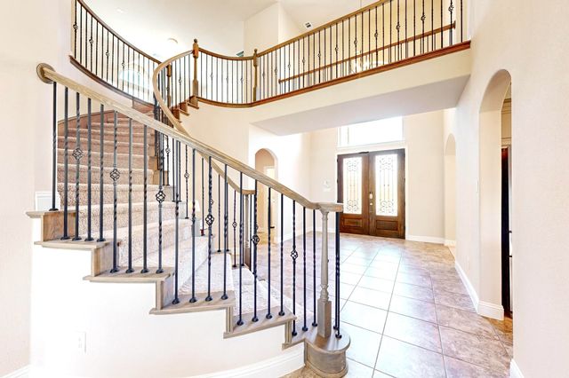 422 Crestview Drive, Midlothian, TX 76065