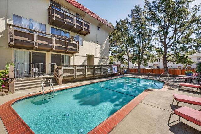 35 28th Avenue 307, San Mateo, CA 94403