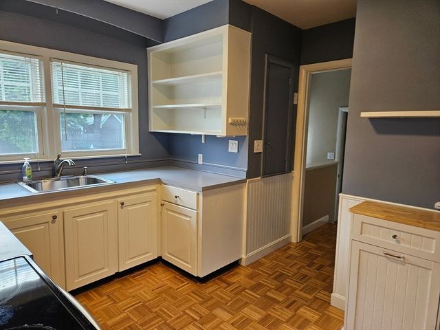 6 Miland Ave., Chelmsford, MA 01824