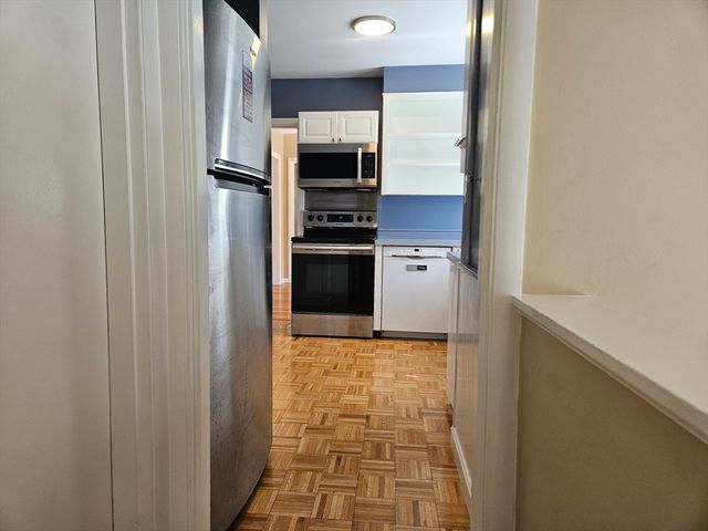 6 Miland Ave., Chelmsford, MA 01824