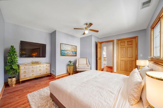 8924 Woodbine Court, Tinley Park, IL 60487