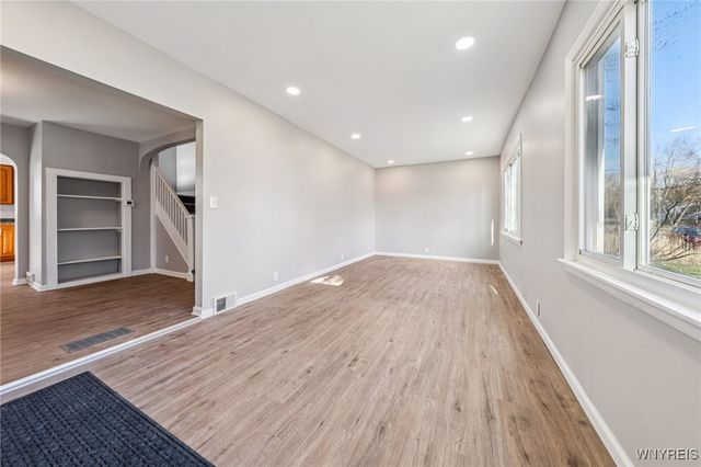 24 Broadway Street, West Seneca, NY 14224