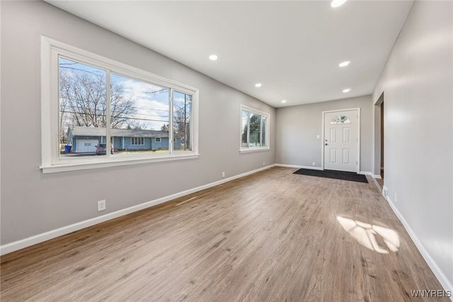 24 Broadway Street, West Seneca, NY 14224