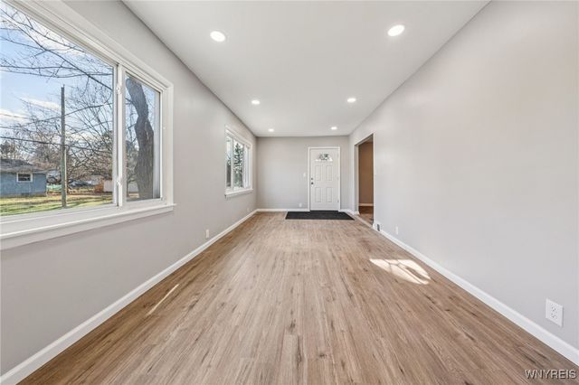 24 Broadway Street, West Seneca, NY 14224