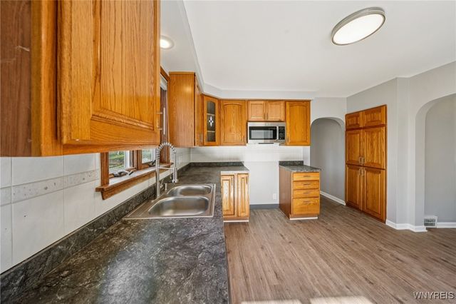 24 Broadway Street, West Seneca, NY 14224