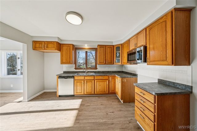 24 Broadway Street, West Seneca, NY 14224