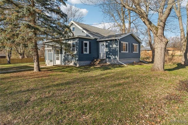 24 Broadway Street, West Seneca, NY 14224