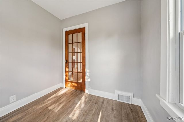 24 Broadway Street, West Seneca, NY 14224