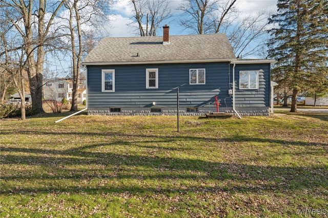 24 Broadway Street, West Seneca, NY 14224