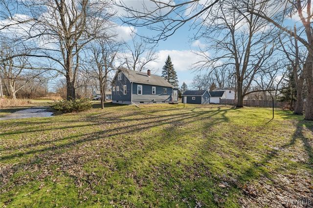 24 Broadway Street, West Seneca, NY 14224