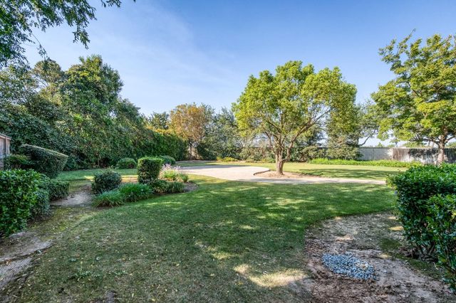 9965 N Ann Avenue, Fresno, CA 93720