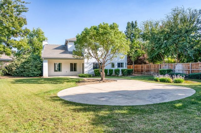 9965 N Ann Avenue, Fresno, CA 93720