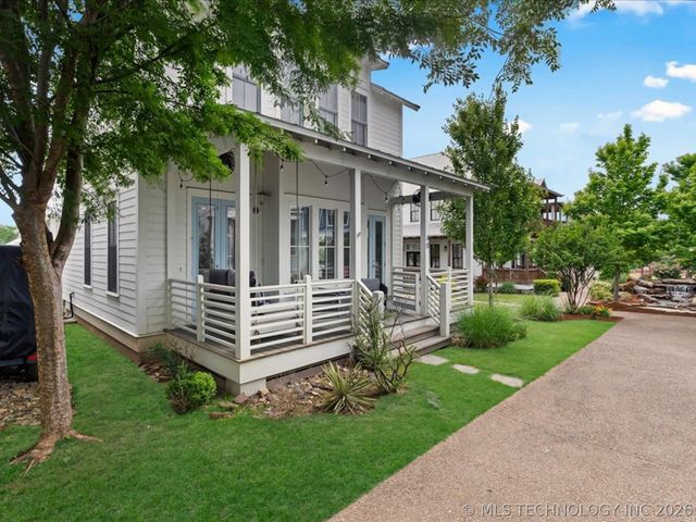 40 Center Lane N, Carlton Landing, OK 74432