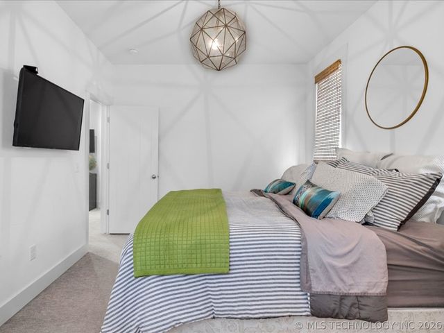 40 Center Lane N, Carlton Landing, OK 74432